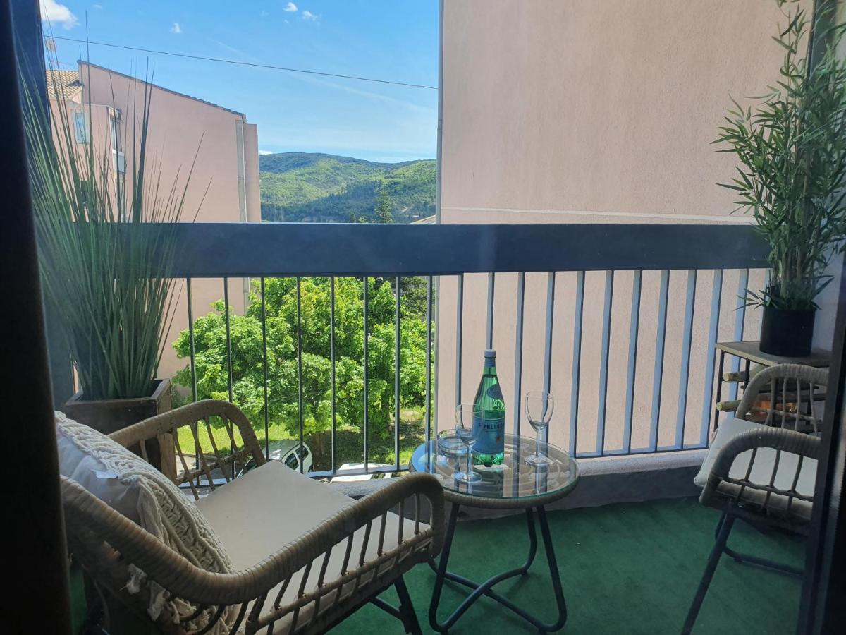 L'Exotique ! Leilighet Gréoux-les-Bains Eksteriør bilde